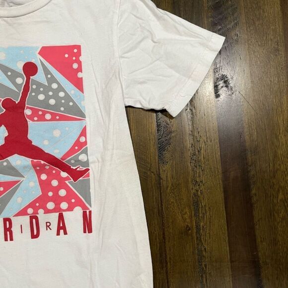 Jordan Big Logo Short Sleeve Graphic Tee, Boy's Size Medium - Picture 3 of 8